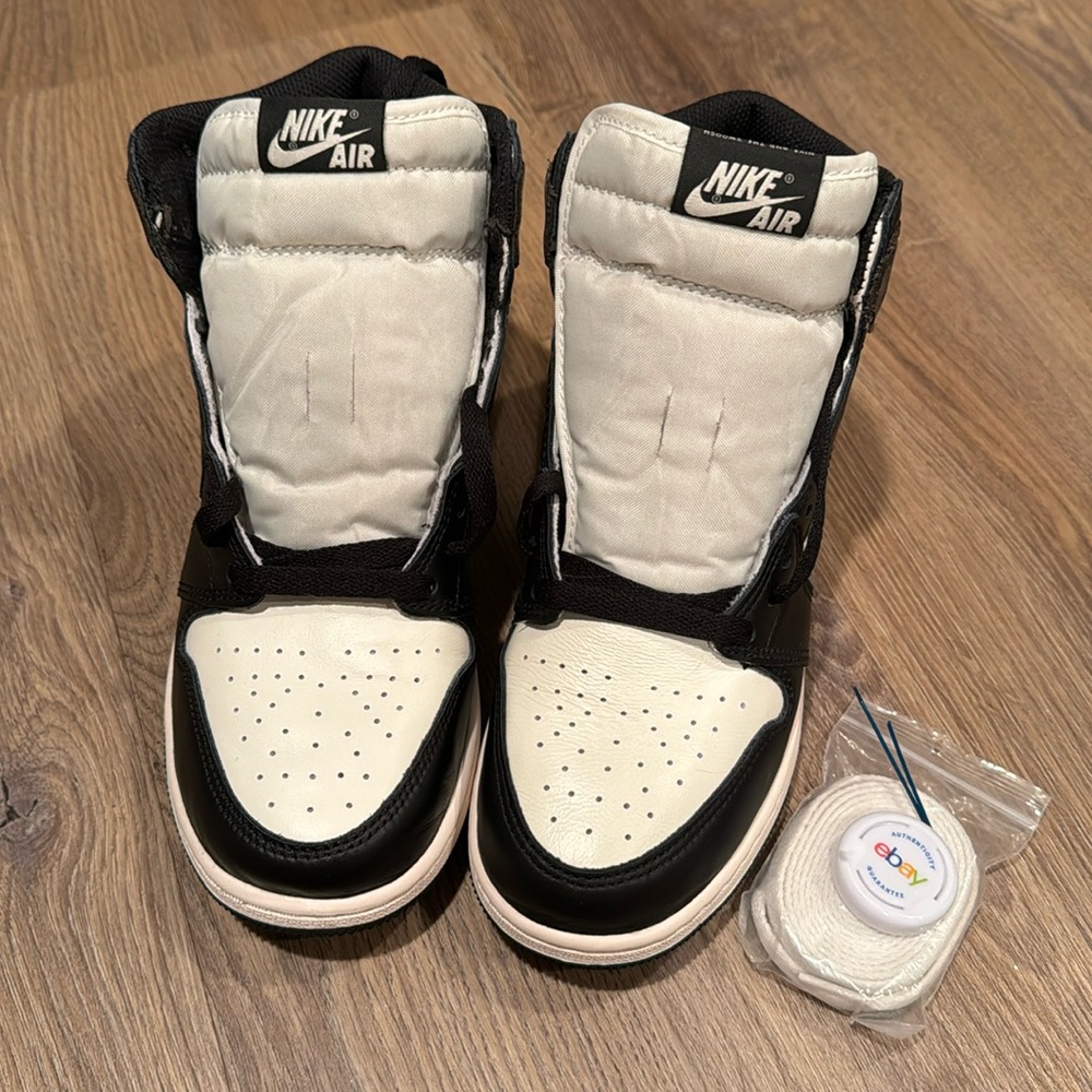 Jordan 1 Mocha